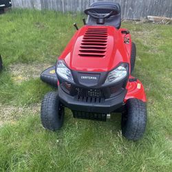 Brand New Craftsman Riding Lawnmower T110