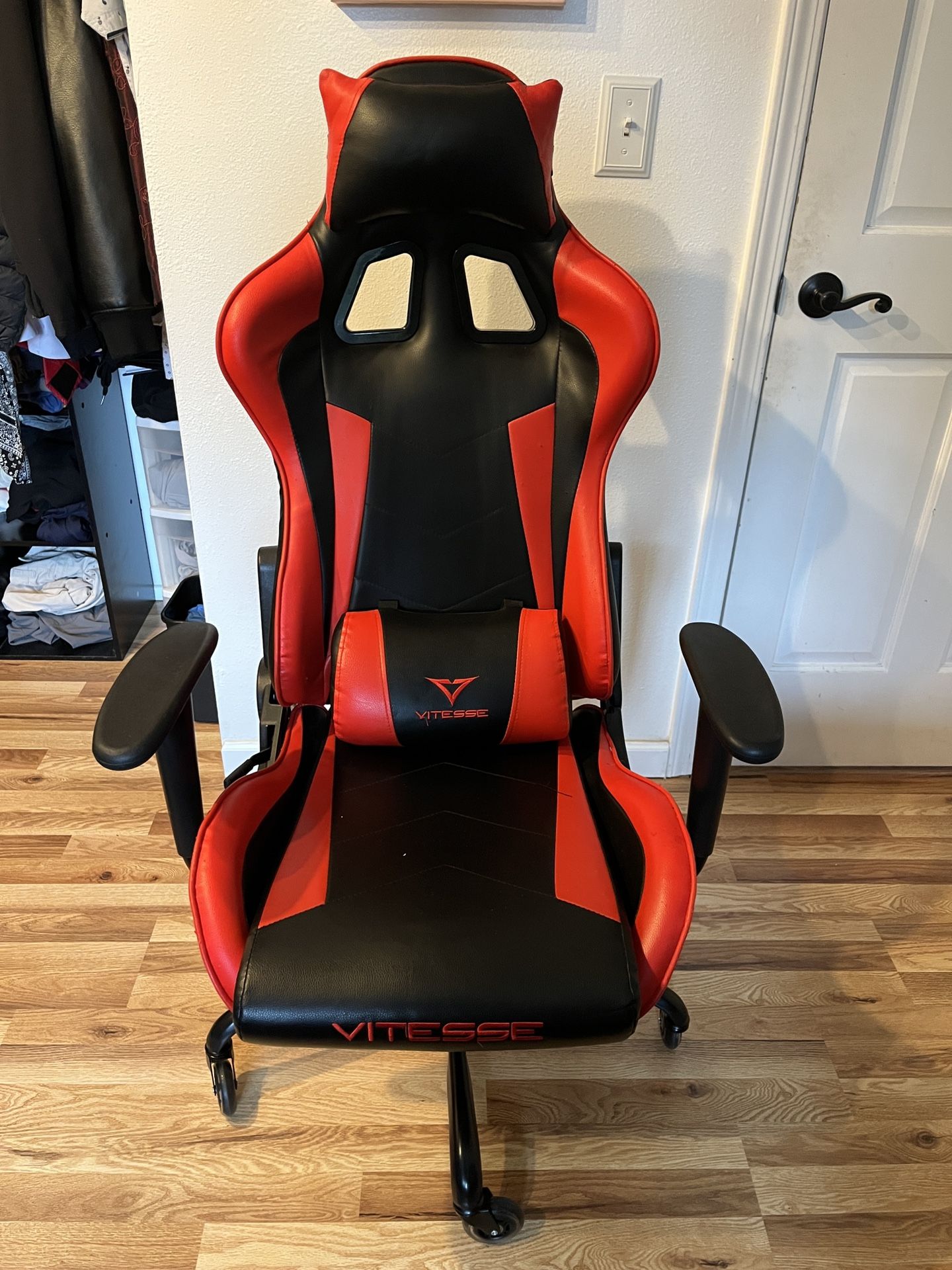 Gaming chair 