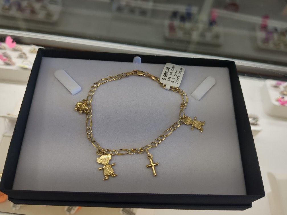 14k Gold Ankle Breaclte 6.9 Gram Layway Available 10% Down If You Interested Please Make Sure You Ask For Maribel Thank You 