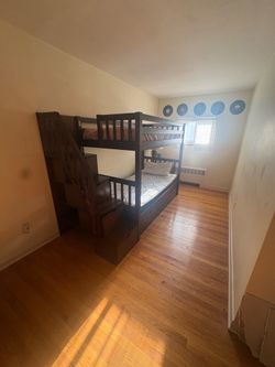 Bunkbed and nightstand