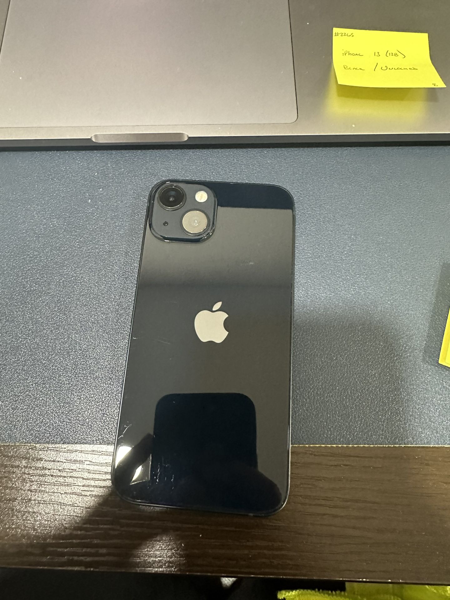 iPhone 13 (128GB) - Unlocked
