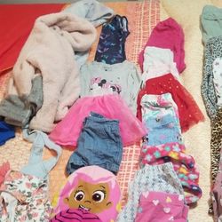 A baby girl close T4T5