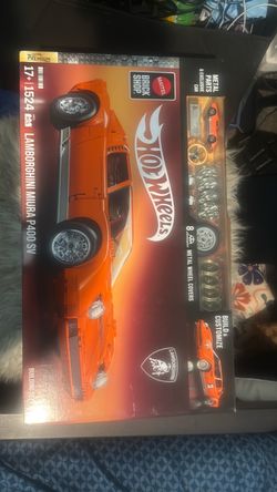 Hot Wheels Brick Shop Lamborghini Miura P400 SV Building Set