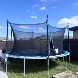 Trampoline 