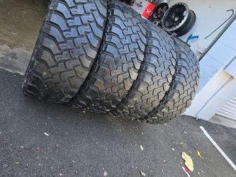 4 used tires LT285 70r17 Falken Wldpeak MT $250.00.
FIRM PRICE,PLEASE DON'T ASK FOR DICOUNT.PRICE IS FIRM
PRECIO FIRME POR FAVOR NO PREGUNTE POR DESCU