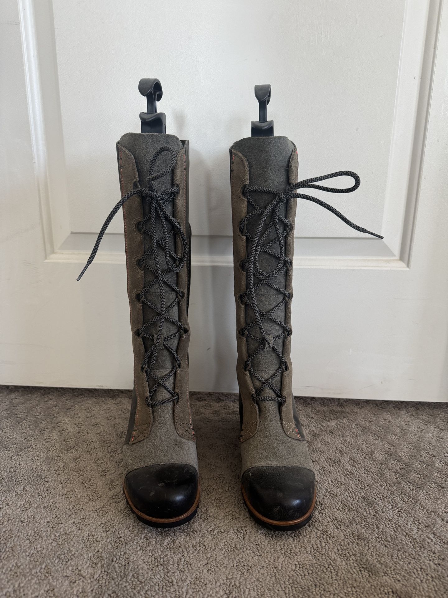 Sorel Boots Never Worn Size 7 $150.00