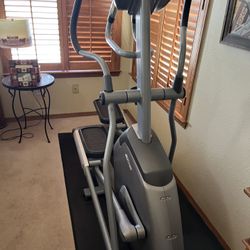 Elliptical and great shape like brand new
