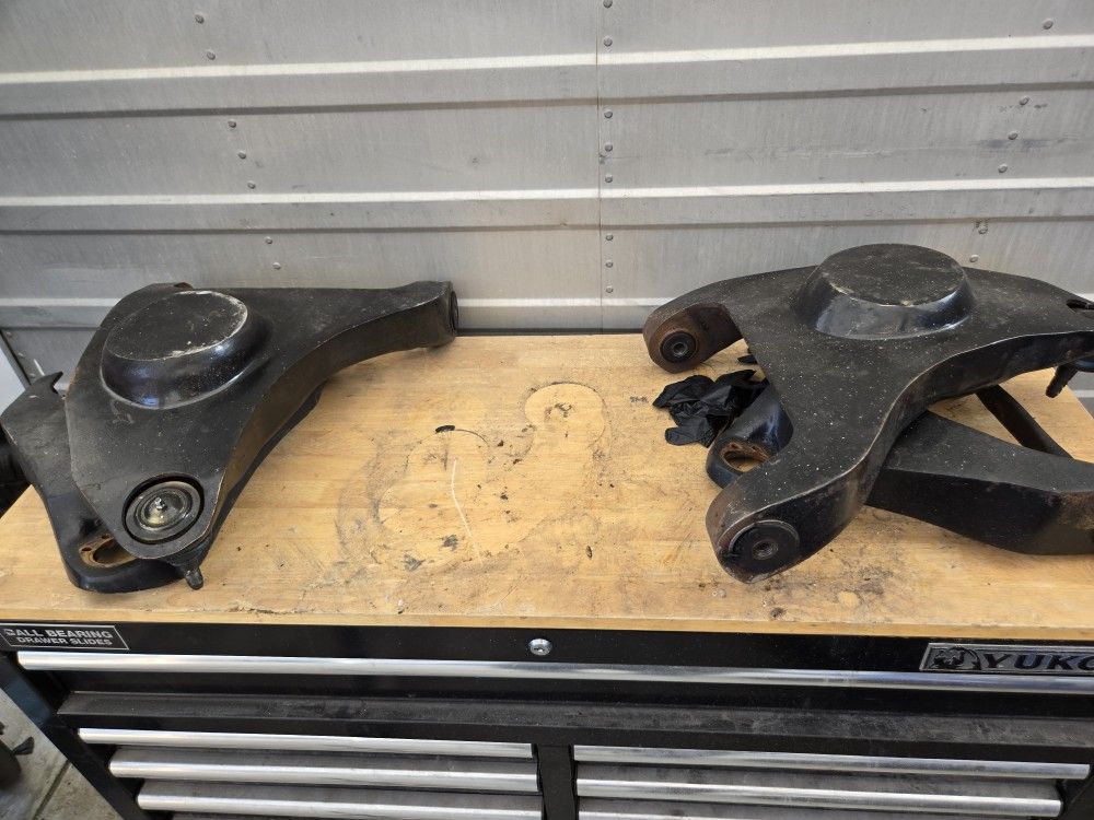 93 94 95 96 97 98 99 00 01 02 03 04 05 Cadillac lowrider reinforced upper and lower control arms big body Hydraulic parts