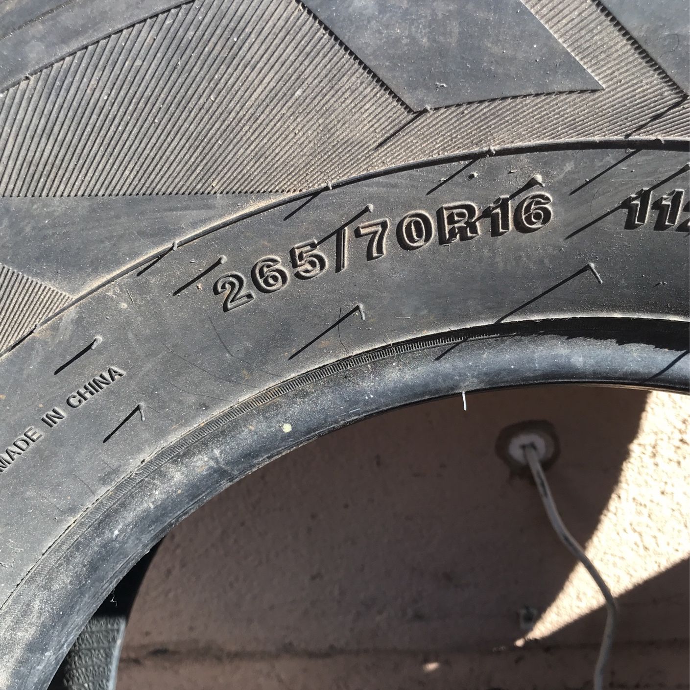 Free Tire 265/70R16