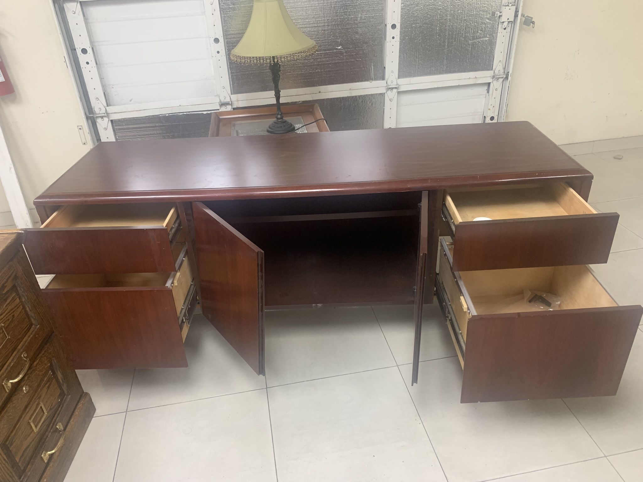 FREE OFFICE DESK / FREE FURNITURE for Sale in Las Vegas, NV OfferUp