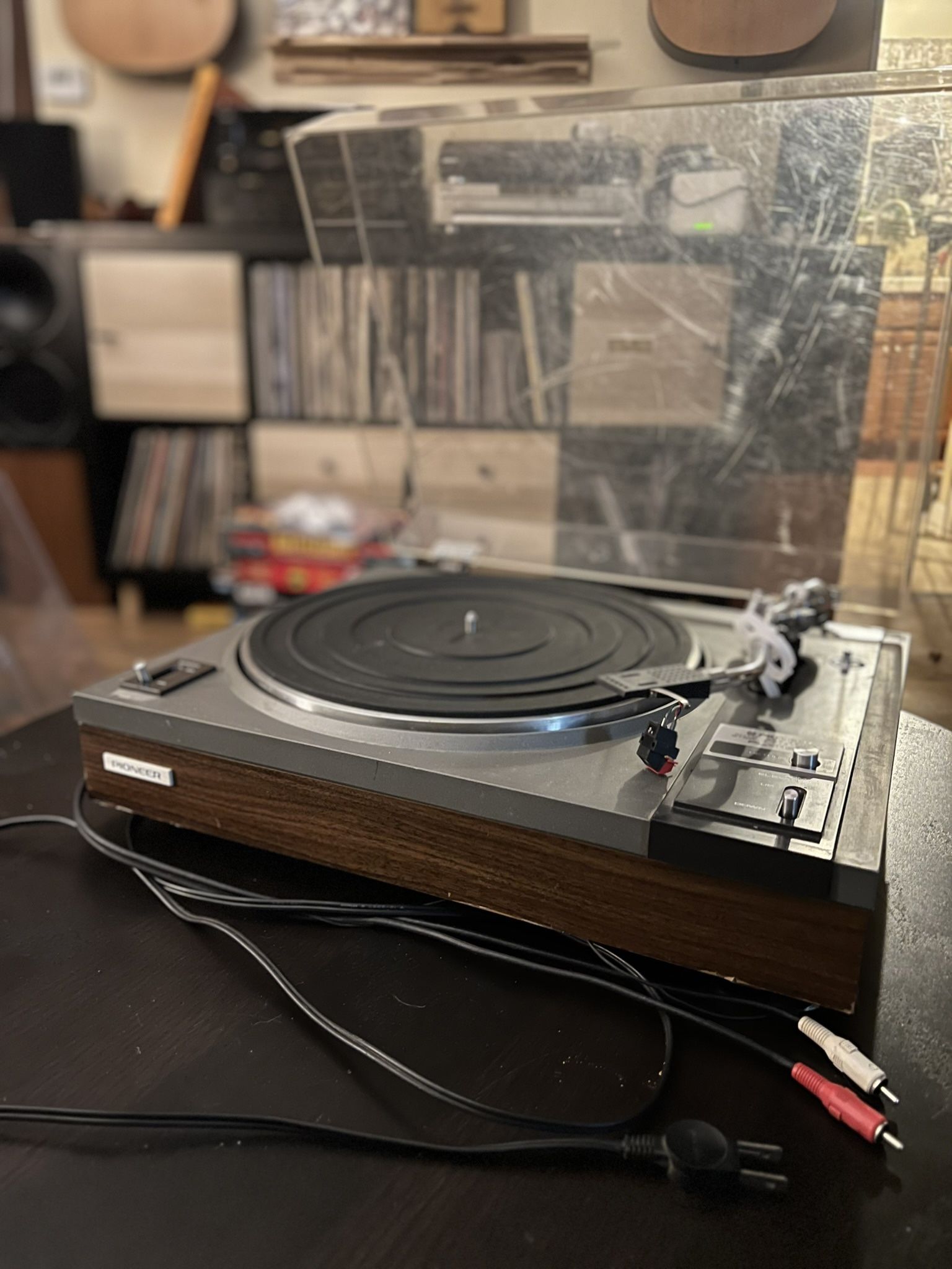 Vintage Pioneer pl-1150 Turntable and Sony STR-333 am/fm receiver/amplifier