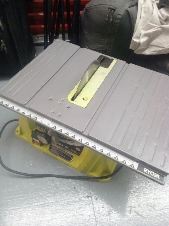 10 " RYOBI TABLE SAW