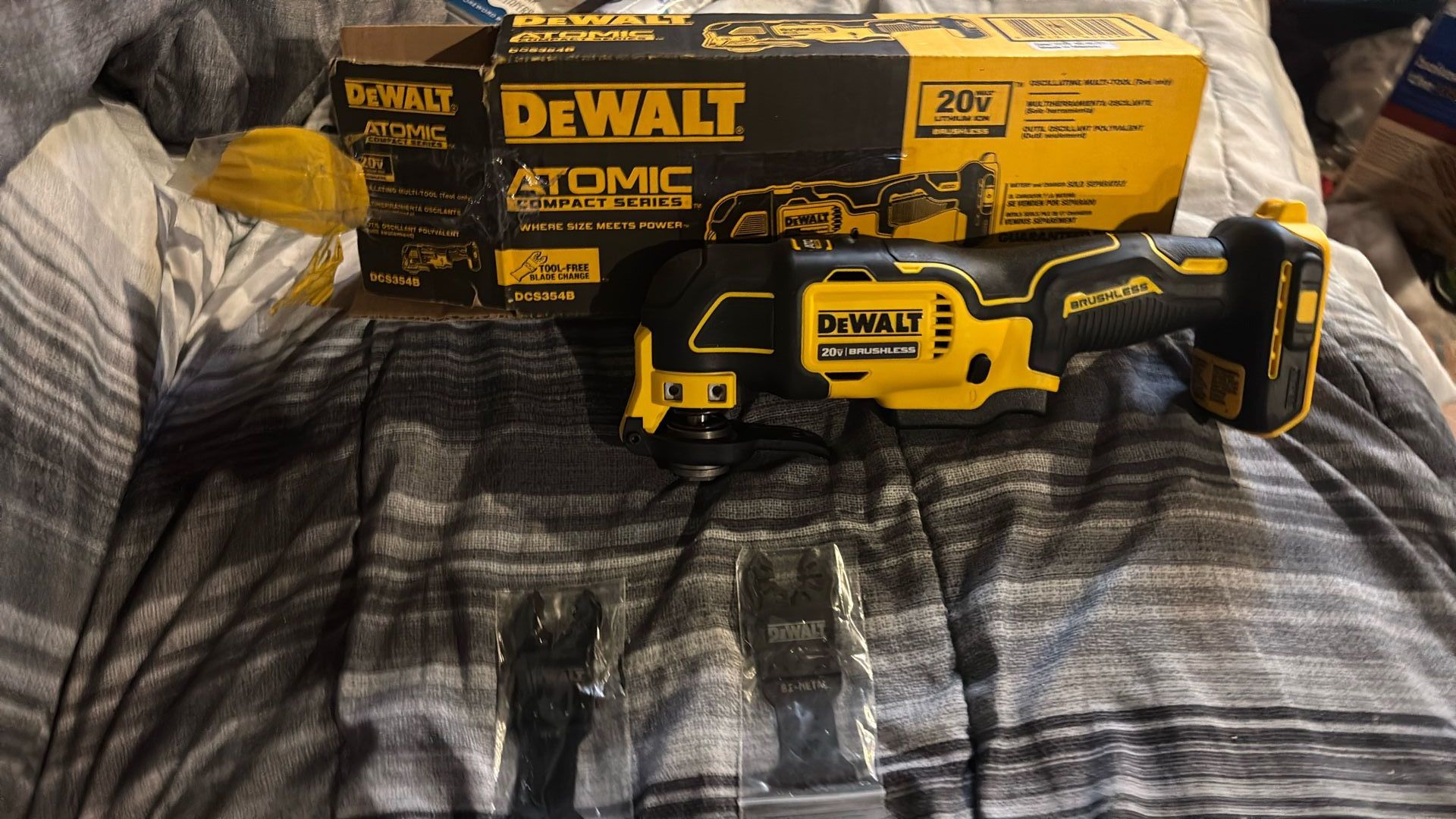 Dewalt Oscillating Multitool DCS354B
