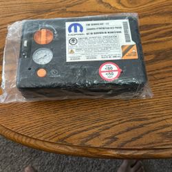 Mopar Emergency Tire Inflator Kit