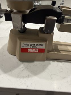Vintage Ohaus Triple Beam Balance Scale 2610g 5lb 2oz 700 Series