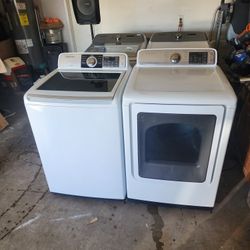 SAMSUNG WASHER AND ELECTRIC DRYER 