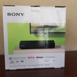 Blu-ray/DVD player (NEW)