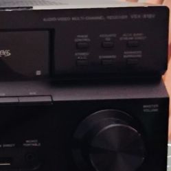 Pioneer Surround Sound Amplifier VSX818V