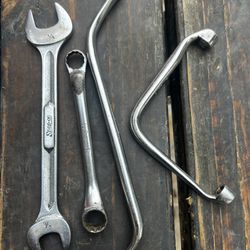 Snap On.  Wrenches