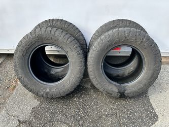235/70/17 maxxis tires