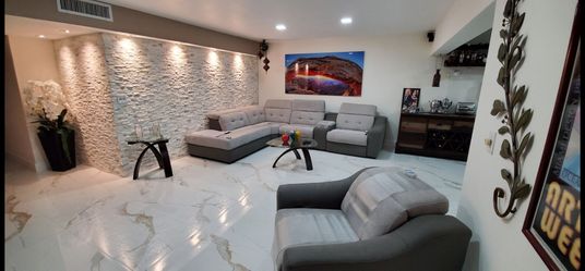 LIVING ROOM SET With Extra INCLUDED