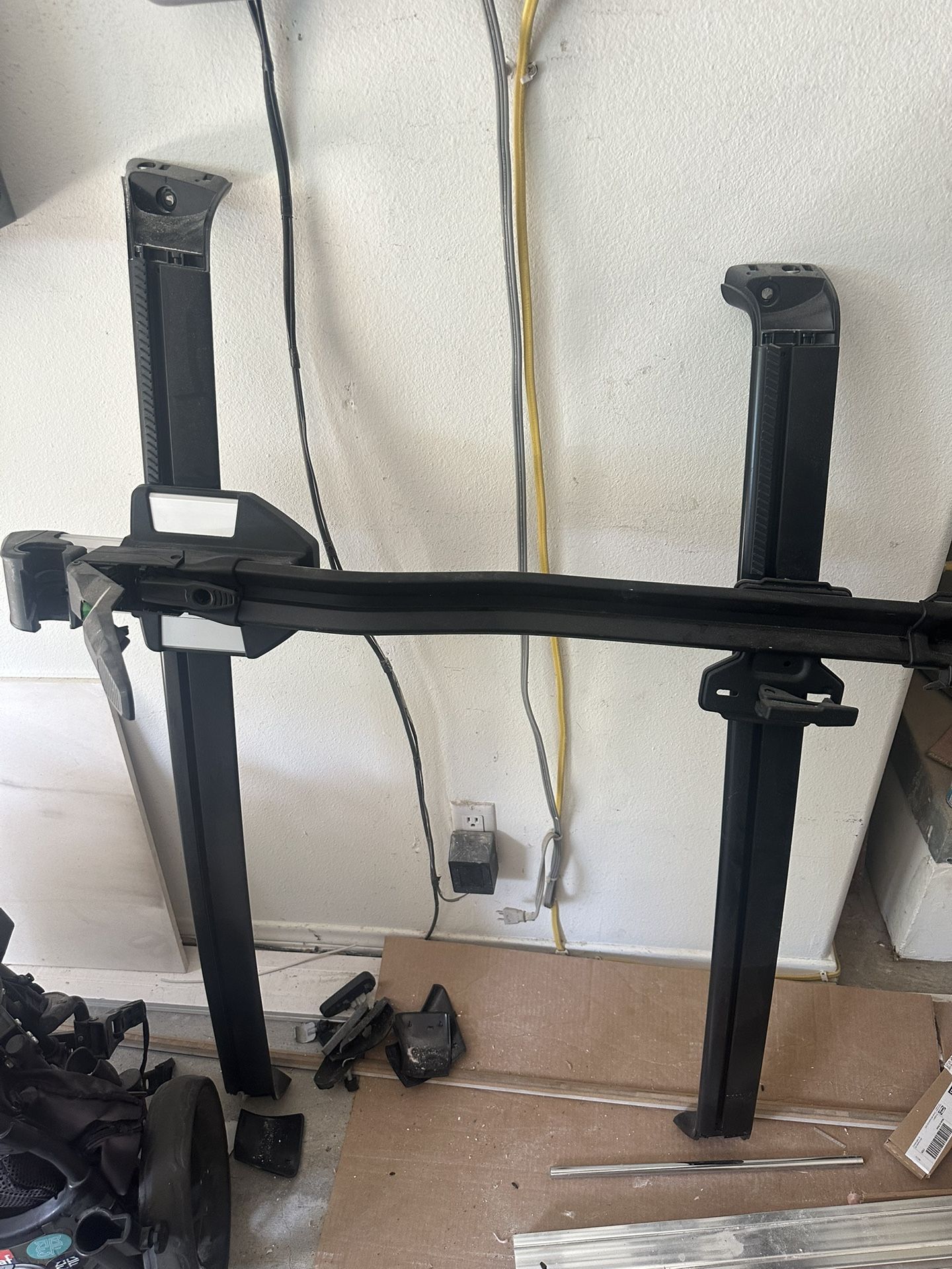 Thule Fast Ride Top Mount Bike Rack + Tesla Model 3 Cross Bars