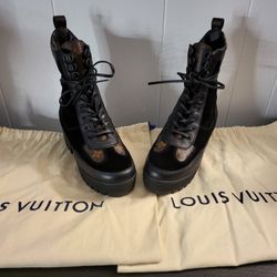 Louis Vuitton Laureate Platform Desert Boots Size 7