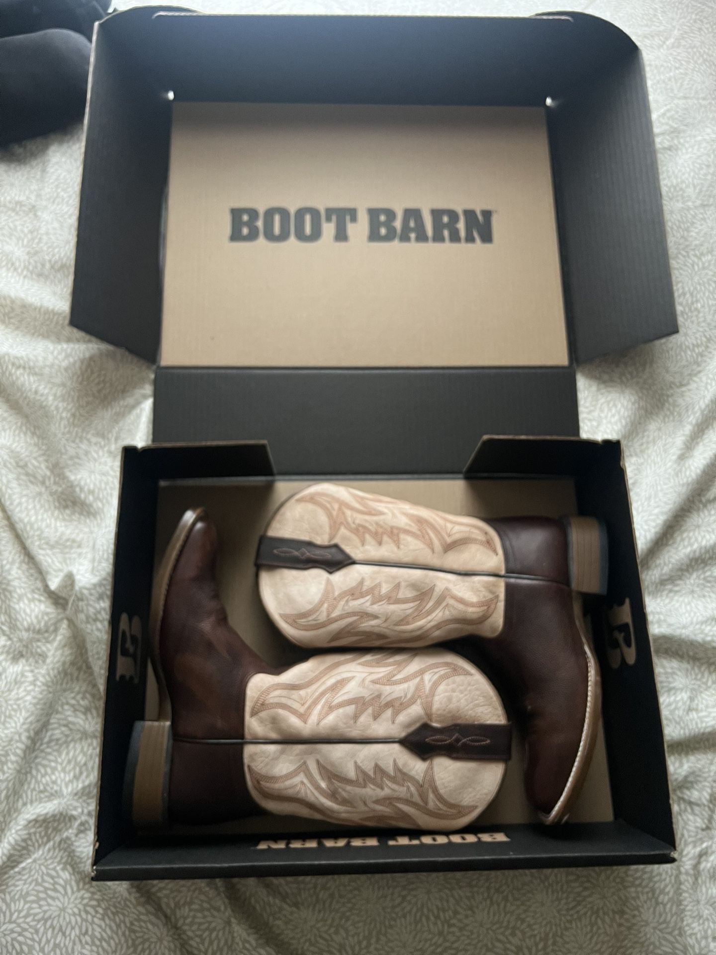 Boot Barn Cody James dark brown & cream  genuine leather squared toed boots