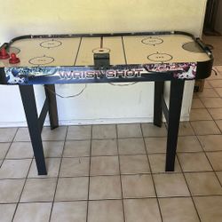 Air Hockey table 