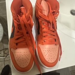 Jordan 1s size 7.5 NO BOx