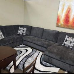 Brand New/ Black-Gray Oversized Sectional, Seccional, Couch/ Livingroom, Sofa// Delivery Available 