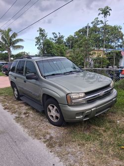 2004 chevy trailblazer is