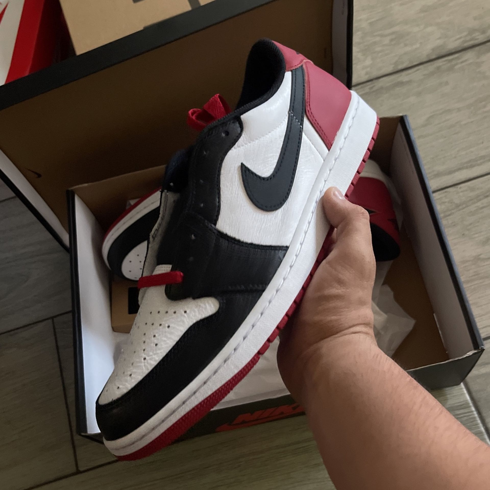 Jordan 1 Low Bred Sz 13