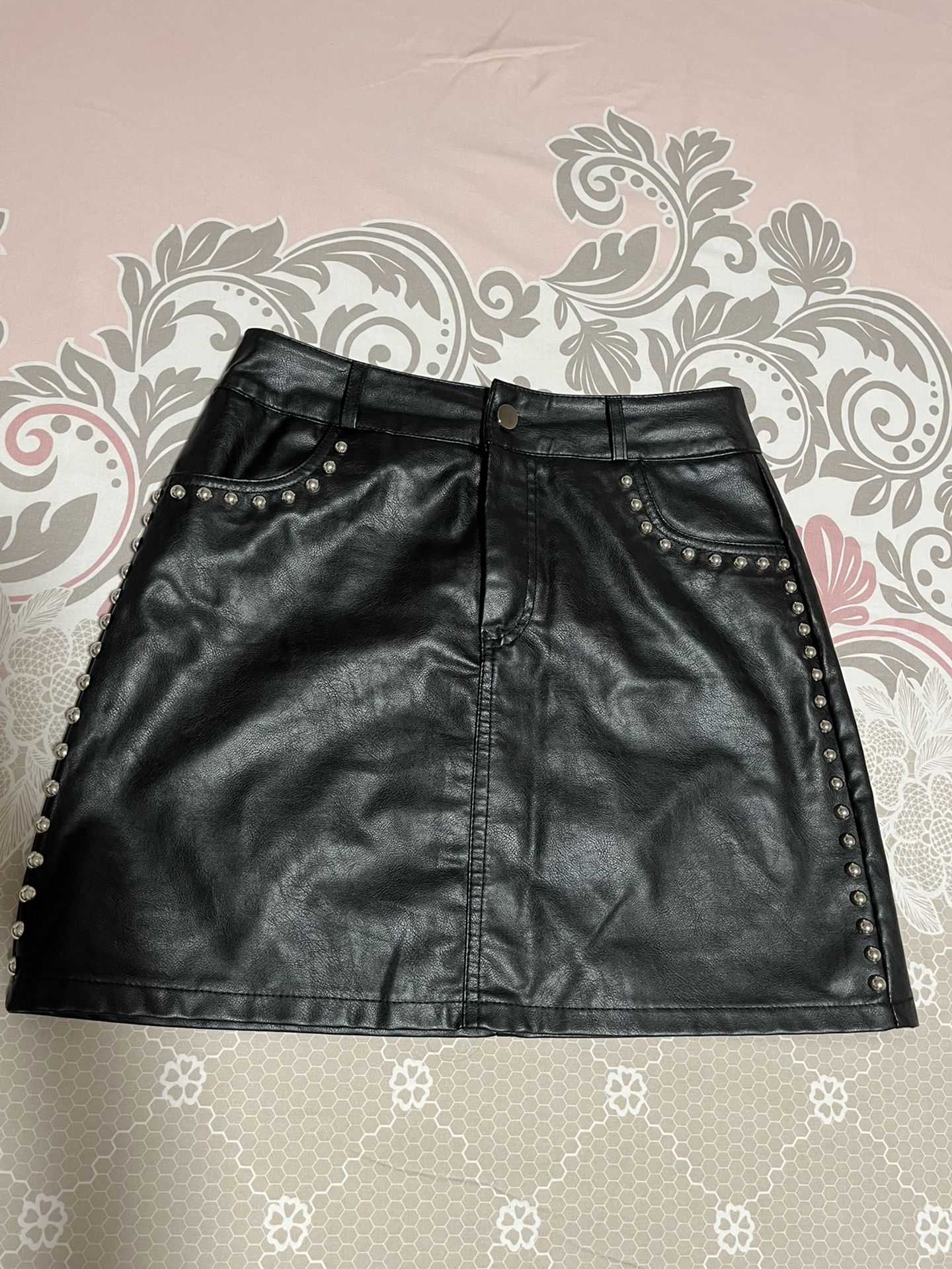 Medium Skirt