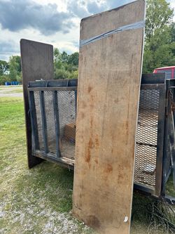 10’ FT WOOD FOLDING TABLES