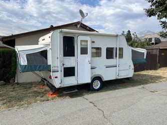 Bantam B-17 Lightweight Hybrid Camper Trailer