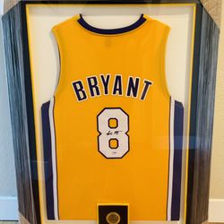 Kobe Bryant Lakers’ Signed Jersey