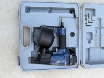 Pneumatic Coil Roofing Nailer with Case