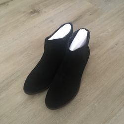 Brand  New Real Suede Leather Black Short Boots