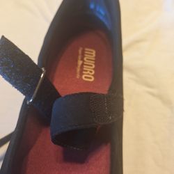 Brand NEW MUNRO , Black Wedge, SUEDE SHOE SIZE 12 Medium