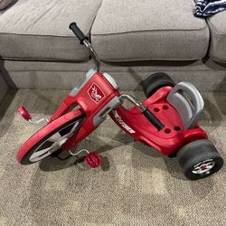 Radio Flyer Deluxe Big Flyer Trike Tricycle