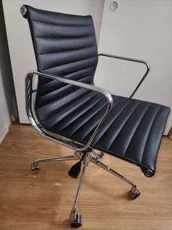 Office chair Eames black leather