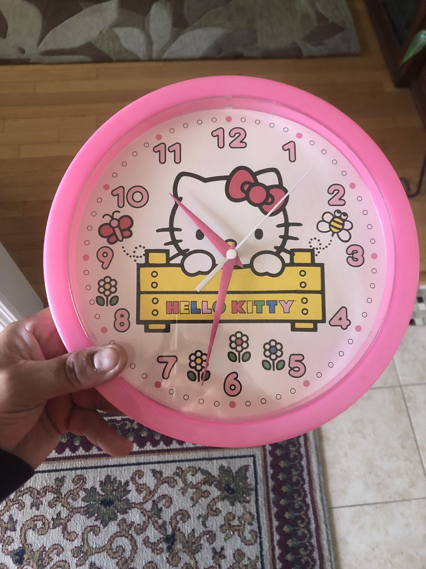 Hello Kitty Clock 