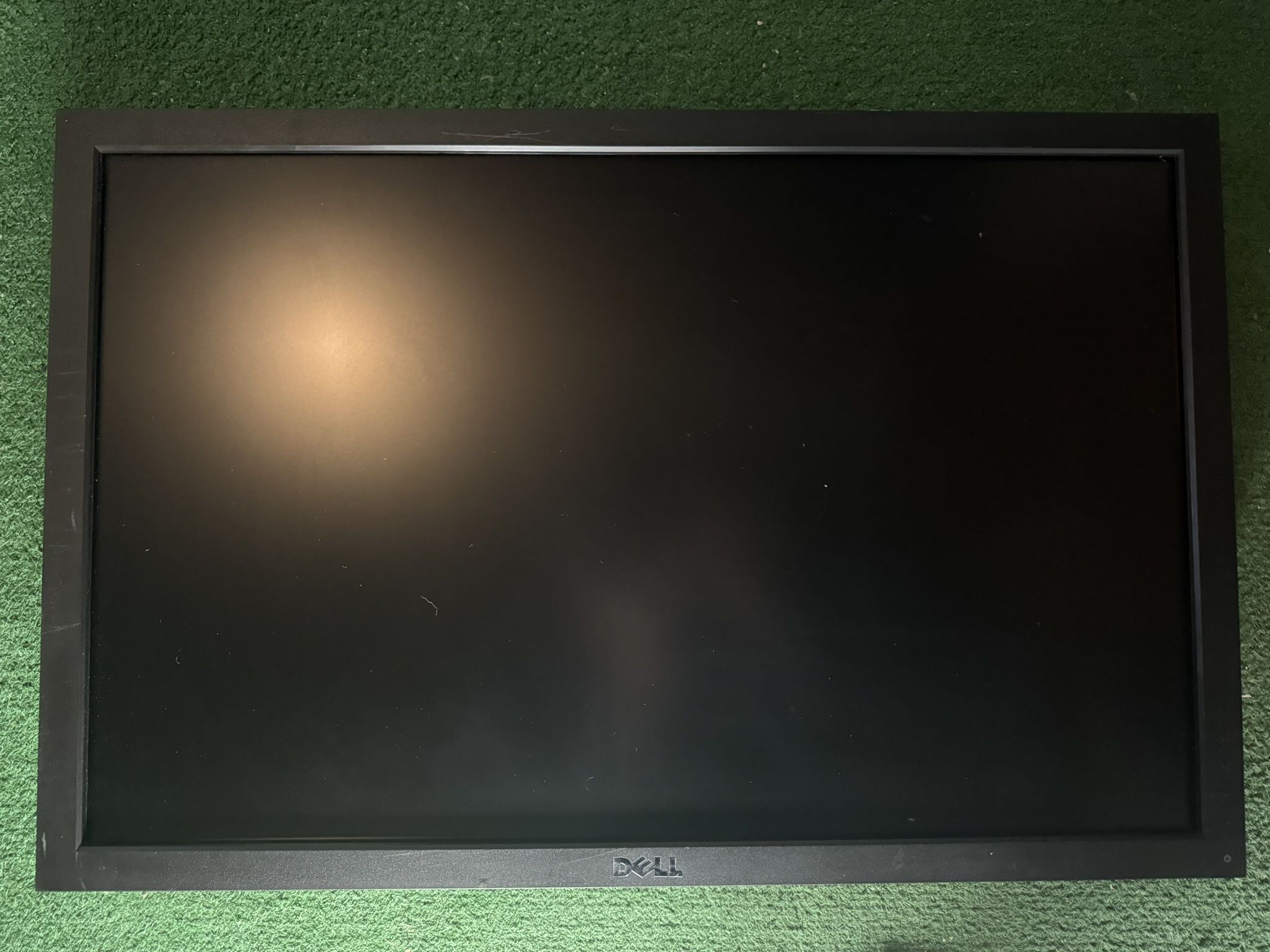 Dell UltraSharp U3011 30″ IPS Monitor – 2560×1600 – $75 OBO