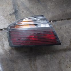 00-2005 Pontiac Bonneville Rear Taillights Assembly Pair