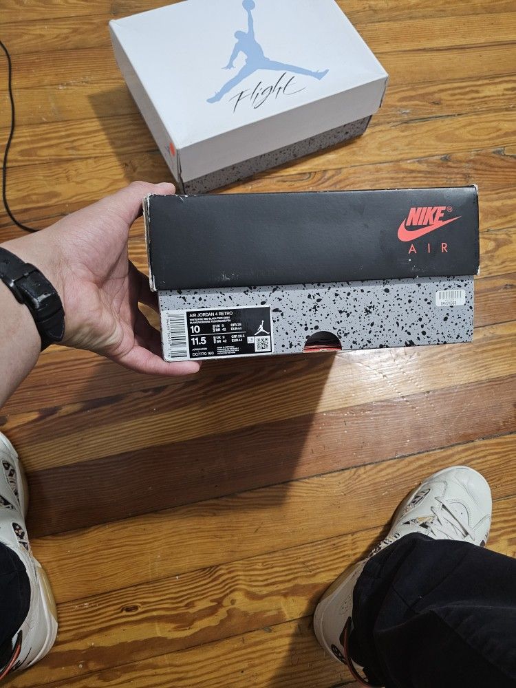 Jordan 4 Retro