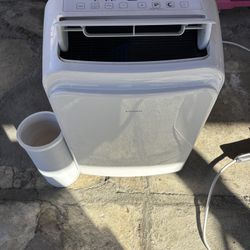 Portable Air Conditioner Insignia NS-AC06PWH1 (