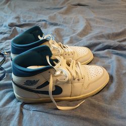 Jordan 1 mid industrial blue