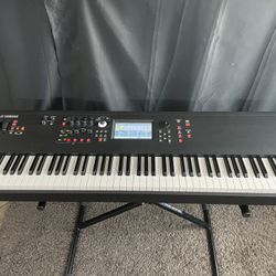 Yamaha MODX8