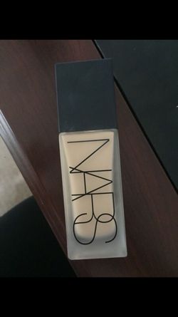 Nars foundation shade Fiji